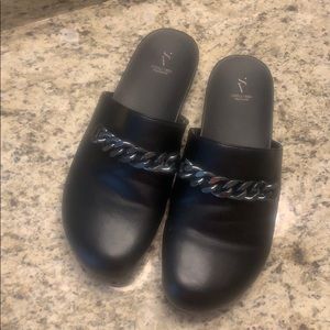 Simply Vera Wang mules